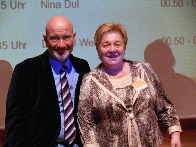 Peter Simon mit der Heilerin Nina Dul, beide waren schon gemeinsam Gäste bei den Baseler PSI Tagen.